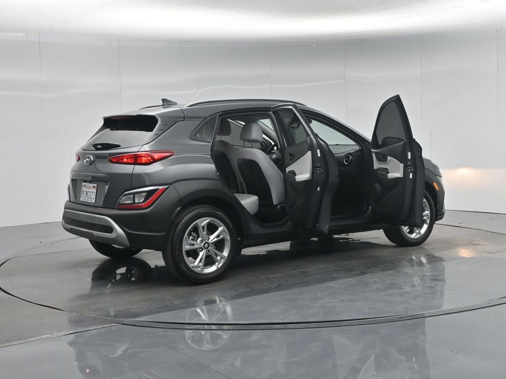 Used 2023 Hyundai Kona SEL image 36