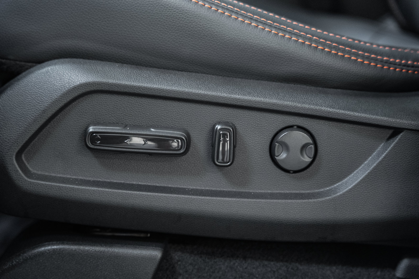 Used 2025 Honda Pilot TrailSport image 46