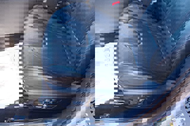 Used 2023 Hyundai Elantra Limited image 17