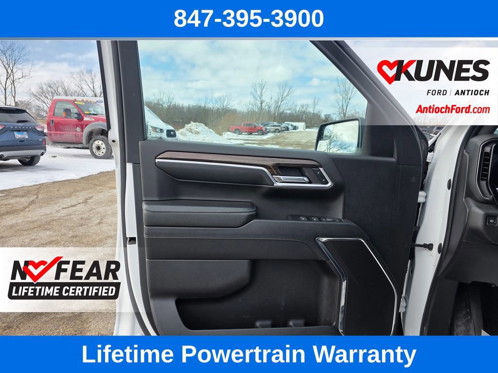 Used 2023 Chevrolet Silverado 1500 LT image 14