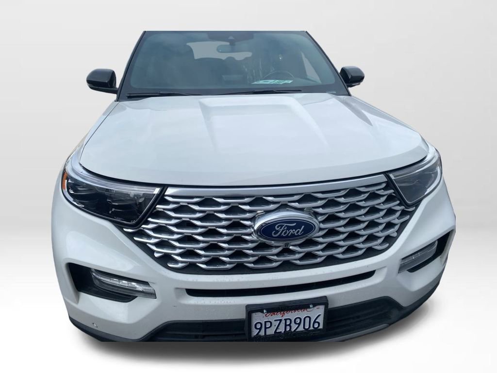 Certified 2020 Ford Explorer Platinum w/ Premium Technology Package image 8