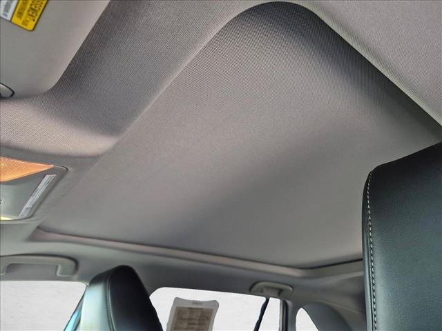 Used 2019 Toyota RAV4 Limited w/ Advanced Technology Package AWD/4WD image 17