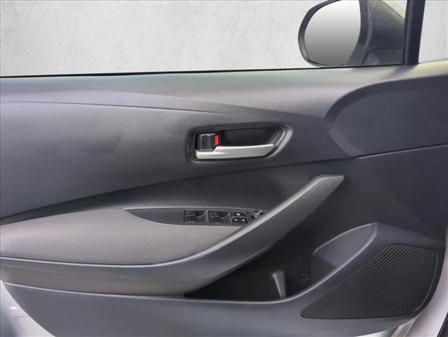 Used 2021 Toyota Corolla LE FWD image 20