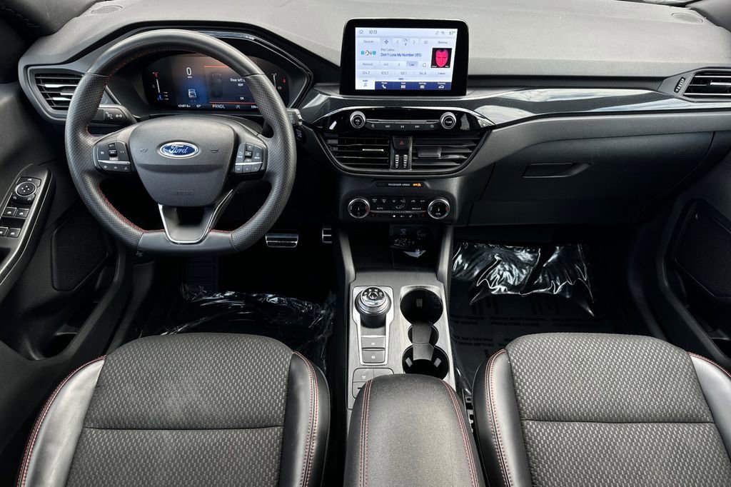 Certified 2023 Ford Escape ST-Line AWD/4WD image 13