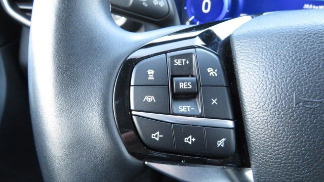 Certified 2022 Ford Explorer Platinum w/ Equipment Group 601A image 24