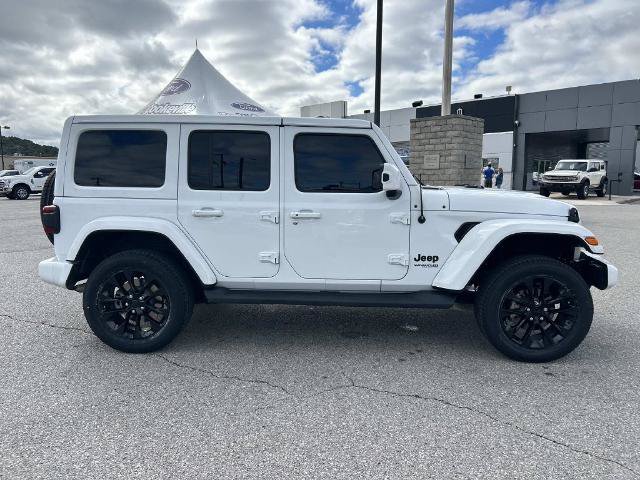 Used 2021 Jeep Wrangler Unlimited Sahara AWD/4WD image 3
