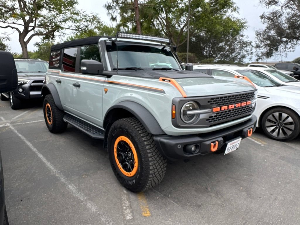 Certified 2023 Ford Bronco Badlands w/ Sasquatch Package AWD/4WD image 18