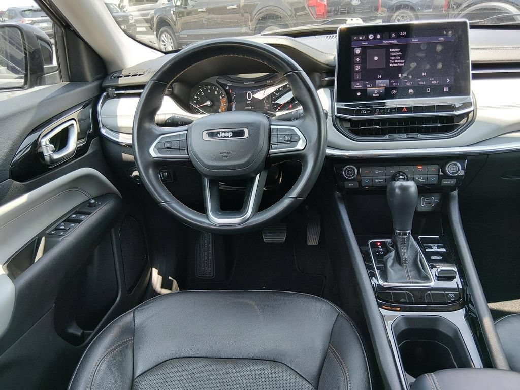 Used 2022 Jeep Compass Limited AWD/4WD image 12