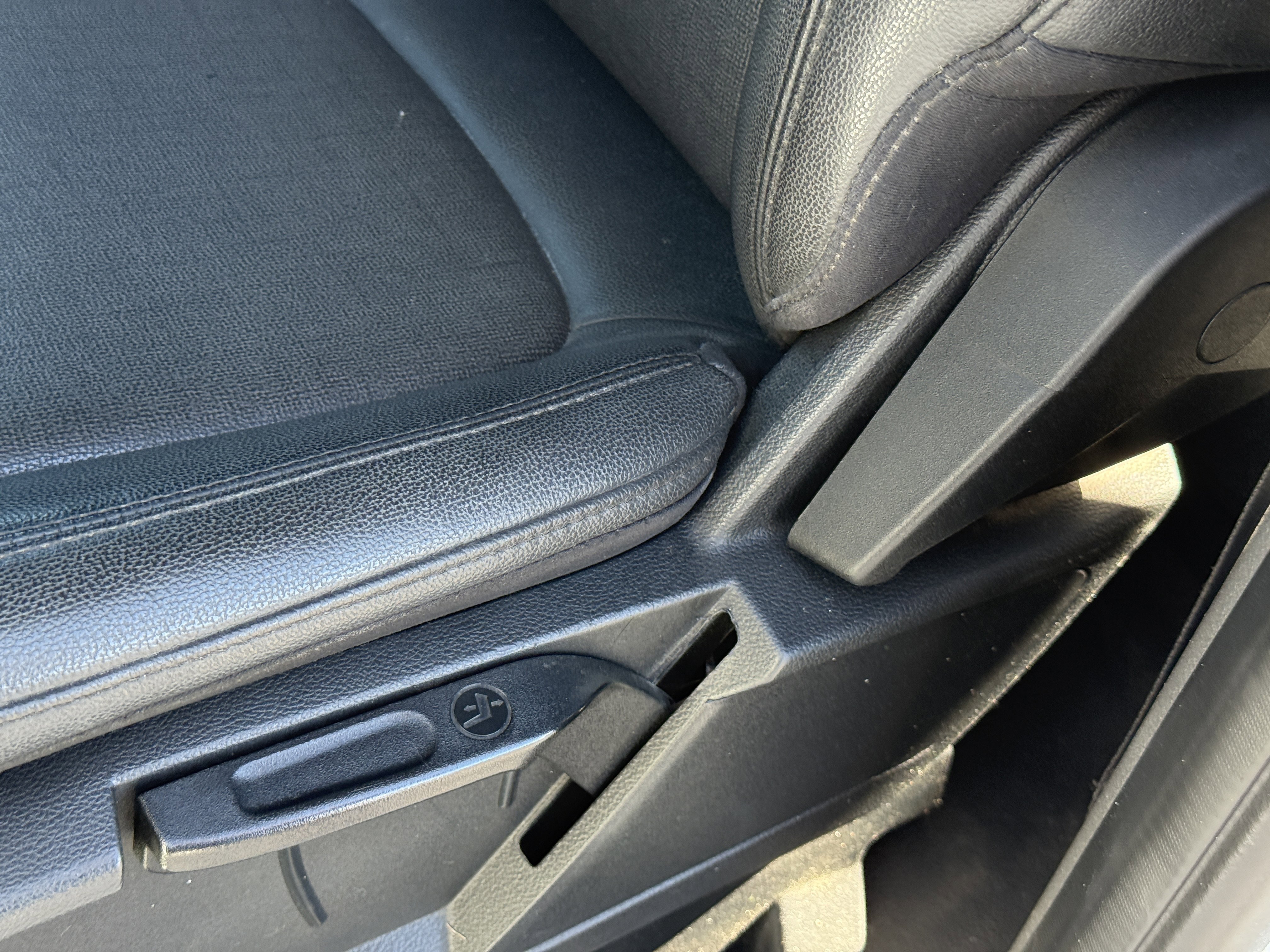 Certified 2020 Ford Transit Connect XL image 18