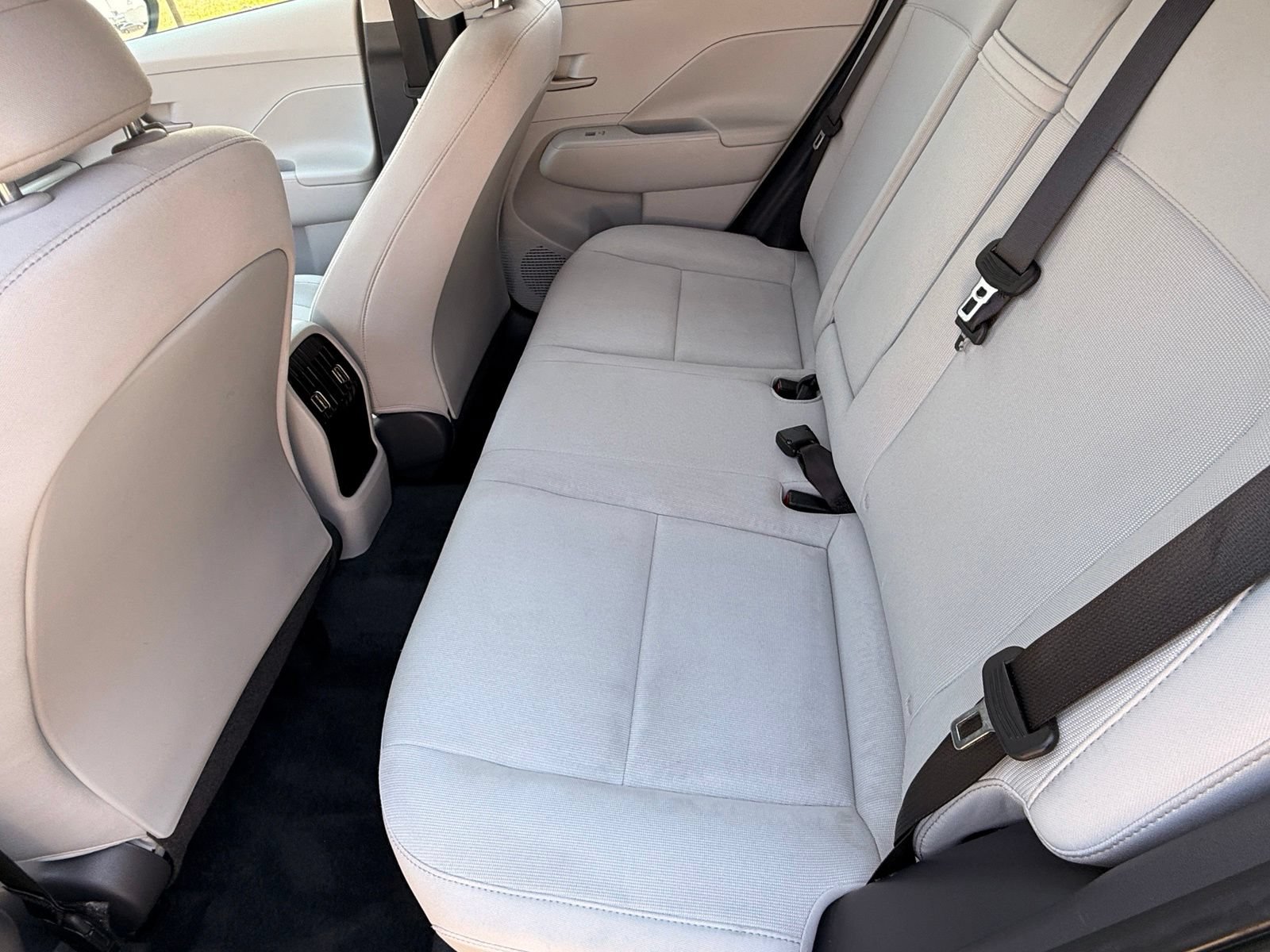 Used 2025 Hyundai Kona SEL FWD image 18