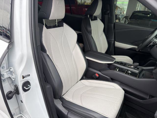 Used 2025 Lexus TX 500h AWD w/ Technology Package image 12