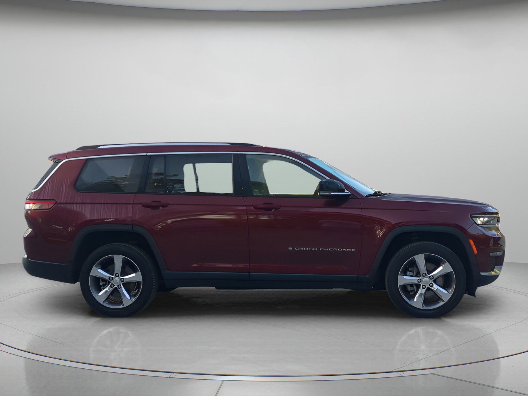 Used 2021 Jeep Grand Cherokee L Limited AWD/4WD image 39