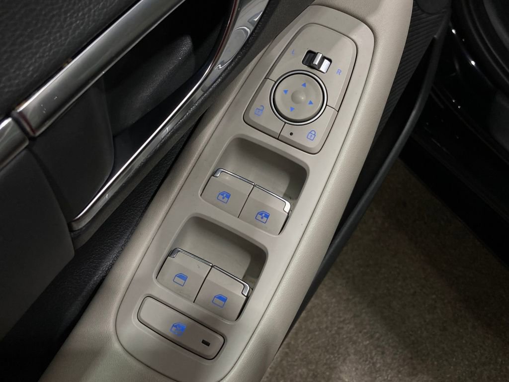 Used 2023 Hyundai Sonata SEL image 19
