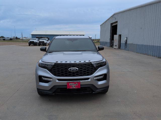Certified 2022 Ford Explorer ST-Line w/ Class IV Trailer Tow Package AWD/4WD image 3