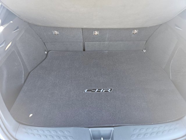 Used 2021 Toyota C-HR Limited image 8