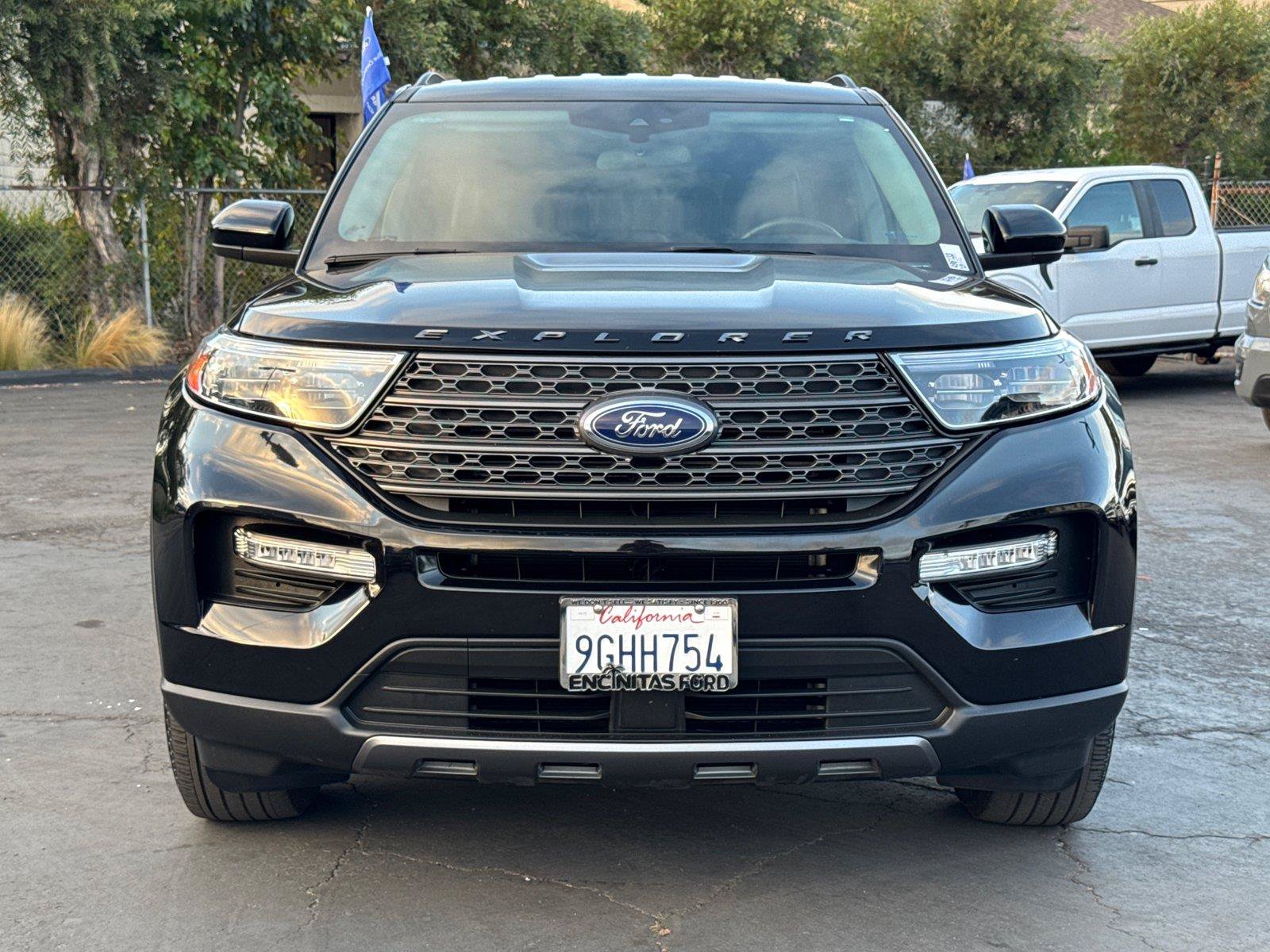 Certified 2023 Ford Explorer XLT w/ Equipment Group 202A AWD/4WD image 5