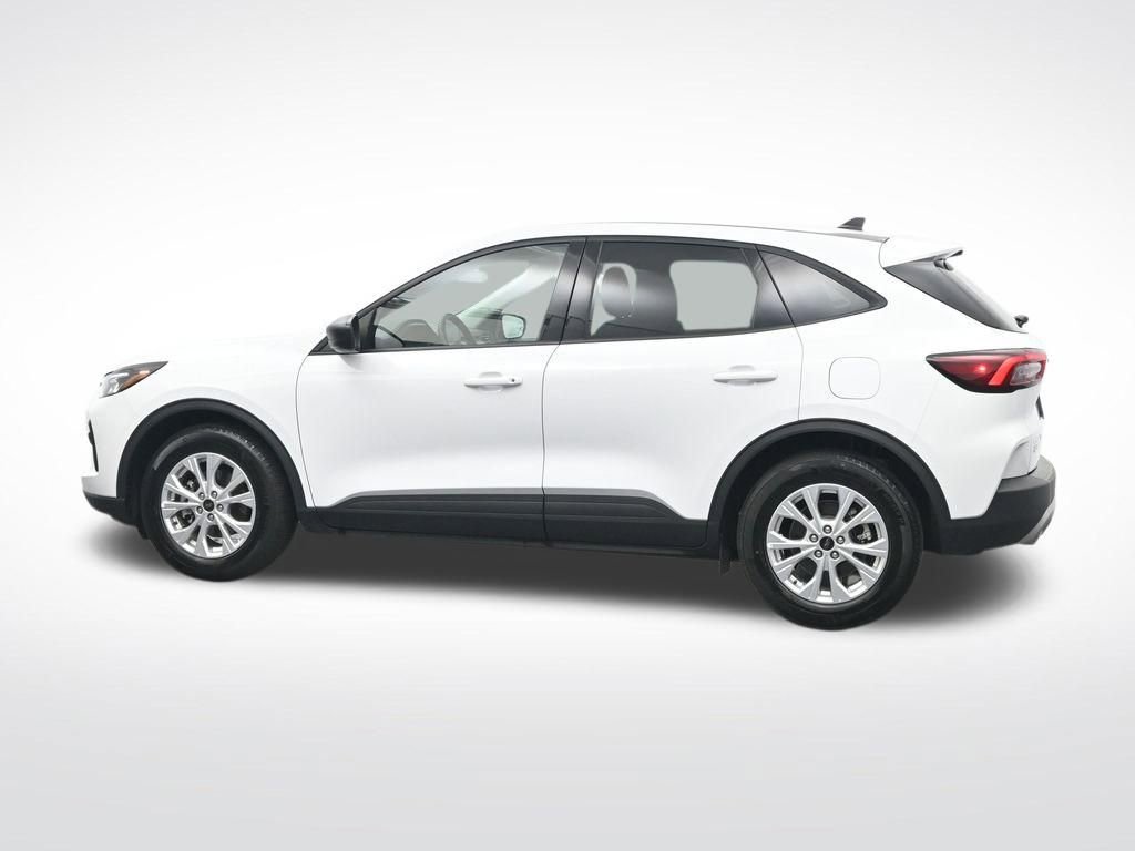 Certified 2025 Ford Escape Active FWD image 10