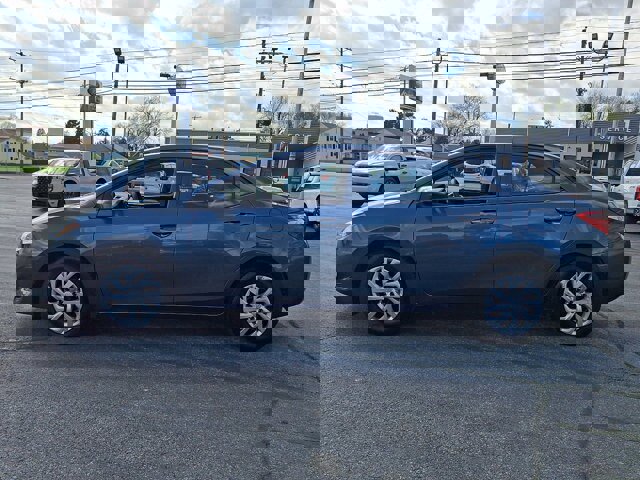 Used 2019 Toyota Corolla LE FWD image 2