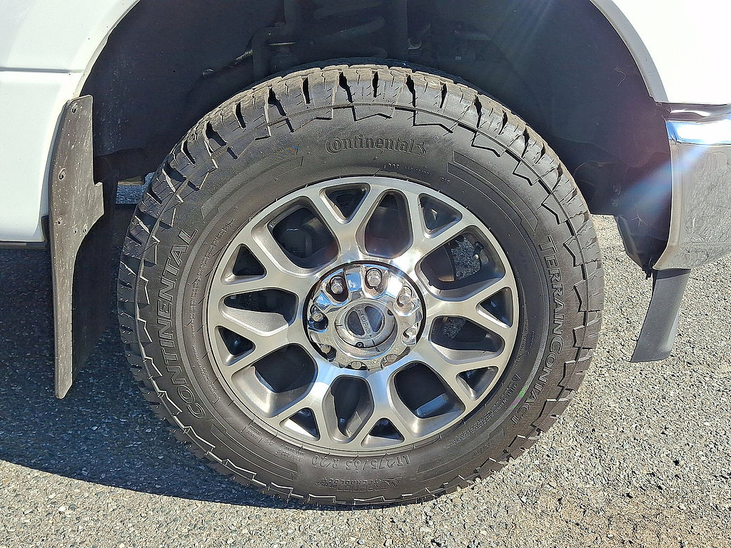Certified 2022 Ford F350 Lariat w/ Lariat Ultimate Package AWD/4WD image 33
