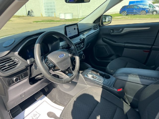 Certified 2023 Ford Escape Active AWD/4WD image 34