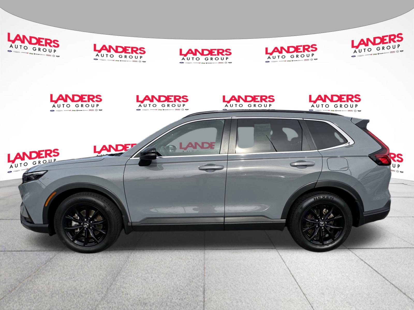 Used 2023 Honda CR-V Sport image 2