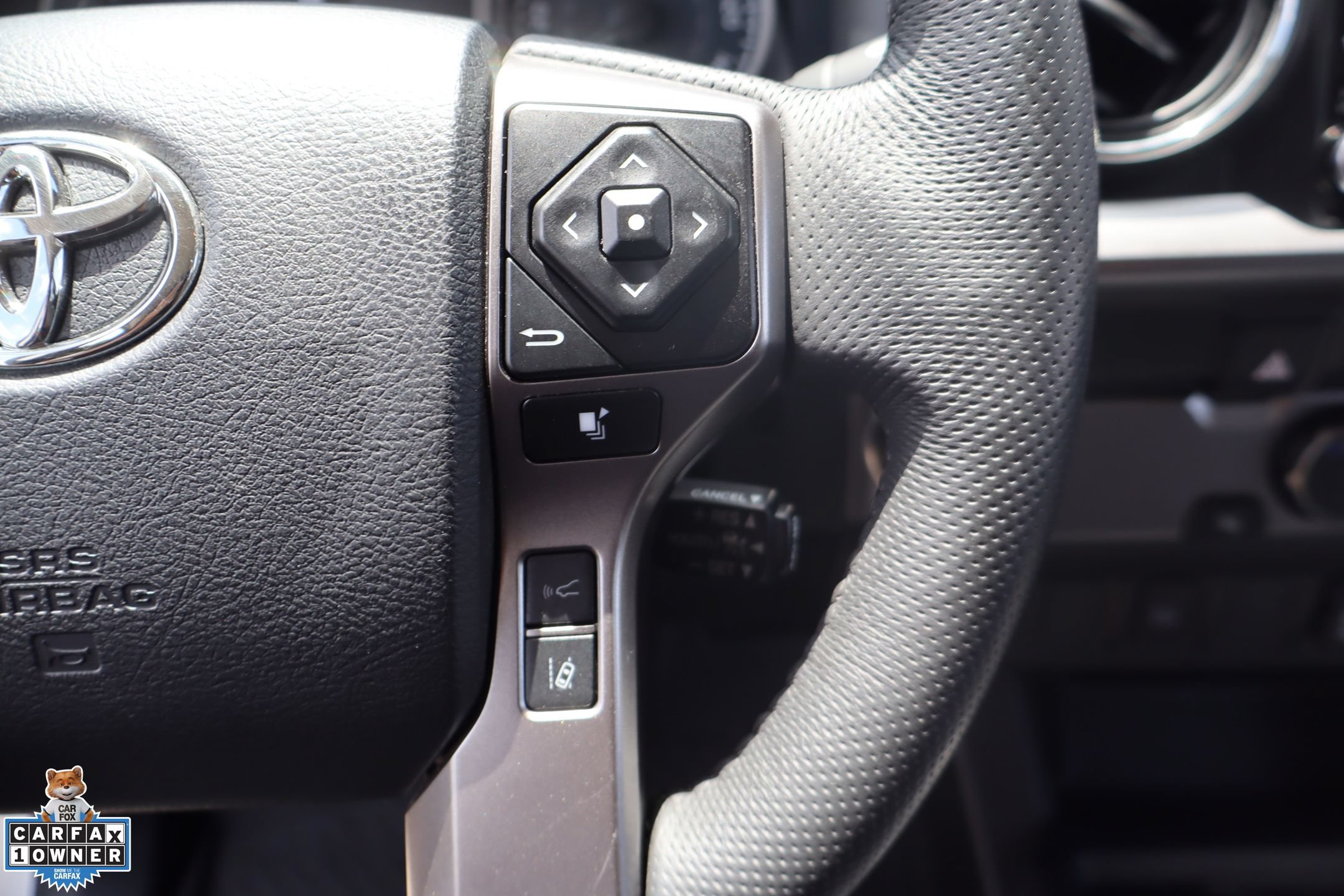 Used 2023 Toyota Tacoma SR5 RWD image 17