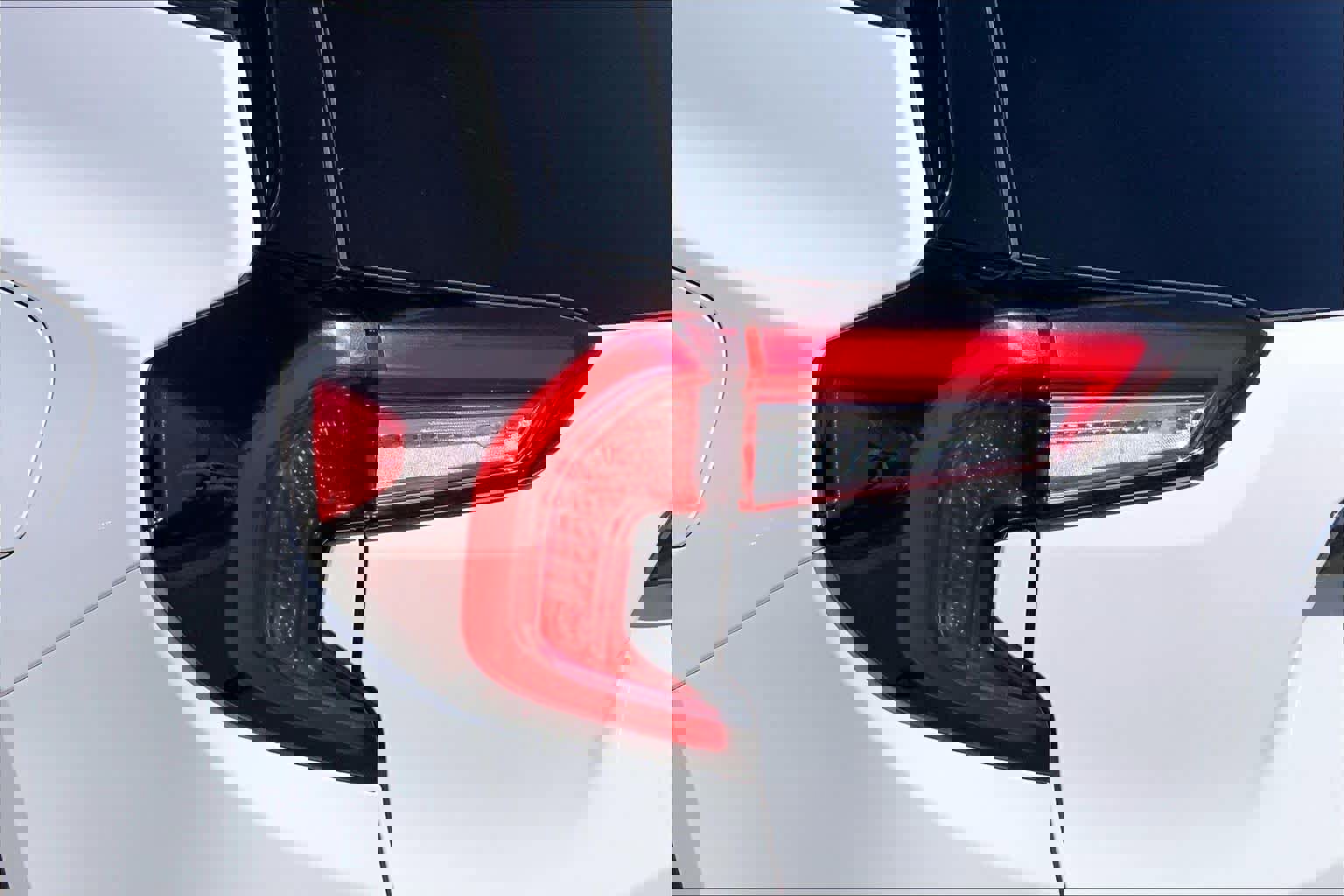 Used 2024 GMC Terrain AT4 image 29