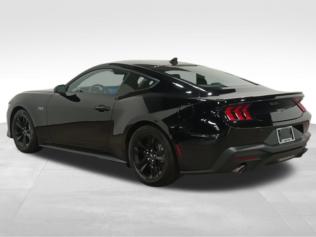 Certified 2025 Ford Mustang GT RWD image 5