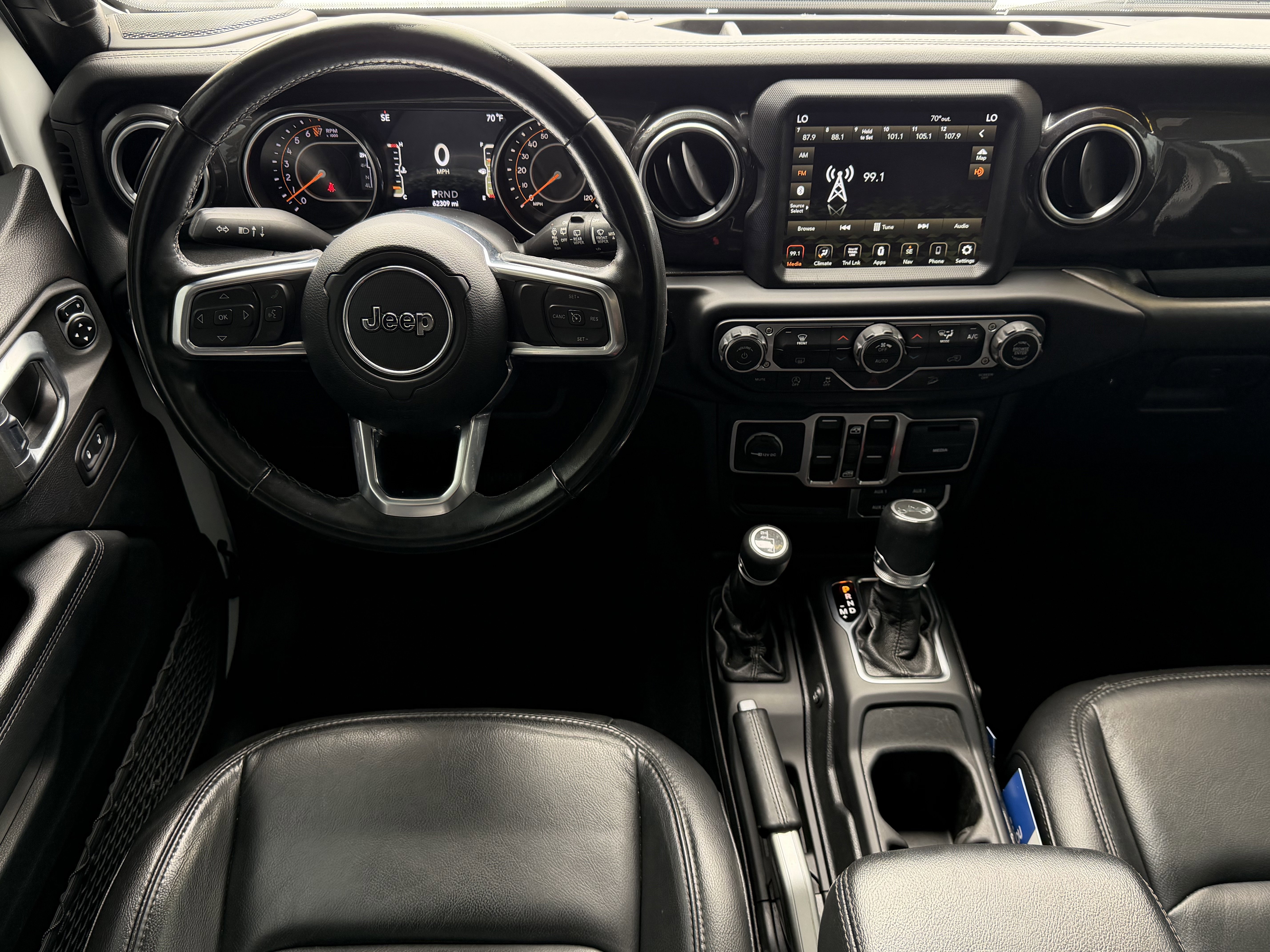 Used 2020 Jeep Wrangler Unlimited Sahara AWD/4WD image 14