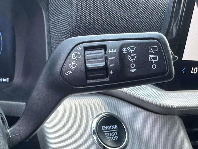 Certified 2025 Ford Explorer Active AWD/4WD image 31