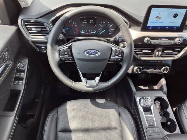 Certified 2022 Ford Escape SEL AWD/4WD image 6
