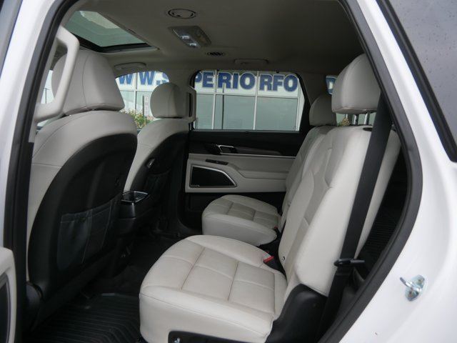 Used 2022 Kia Telluride EX w/ EX Premium Package AWD/4WD image 17