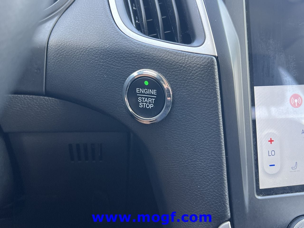Certified 2024 Ford Edge SEL AWD/4WD image 9