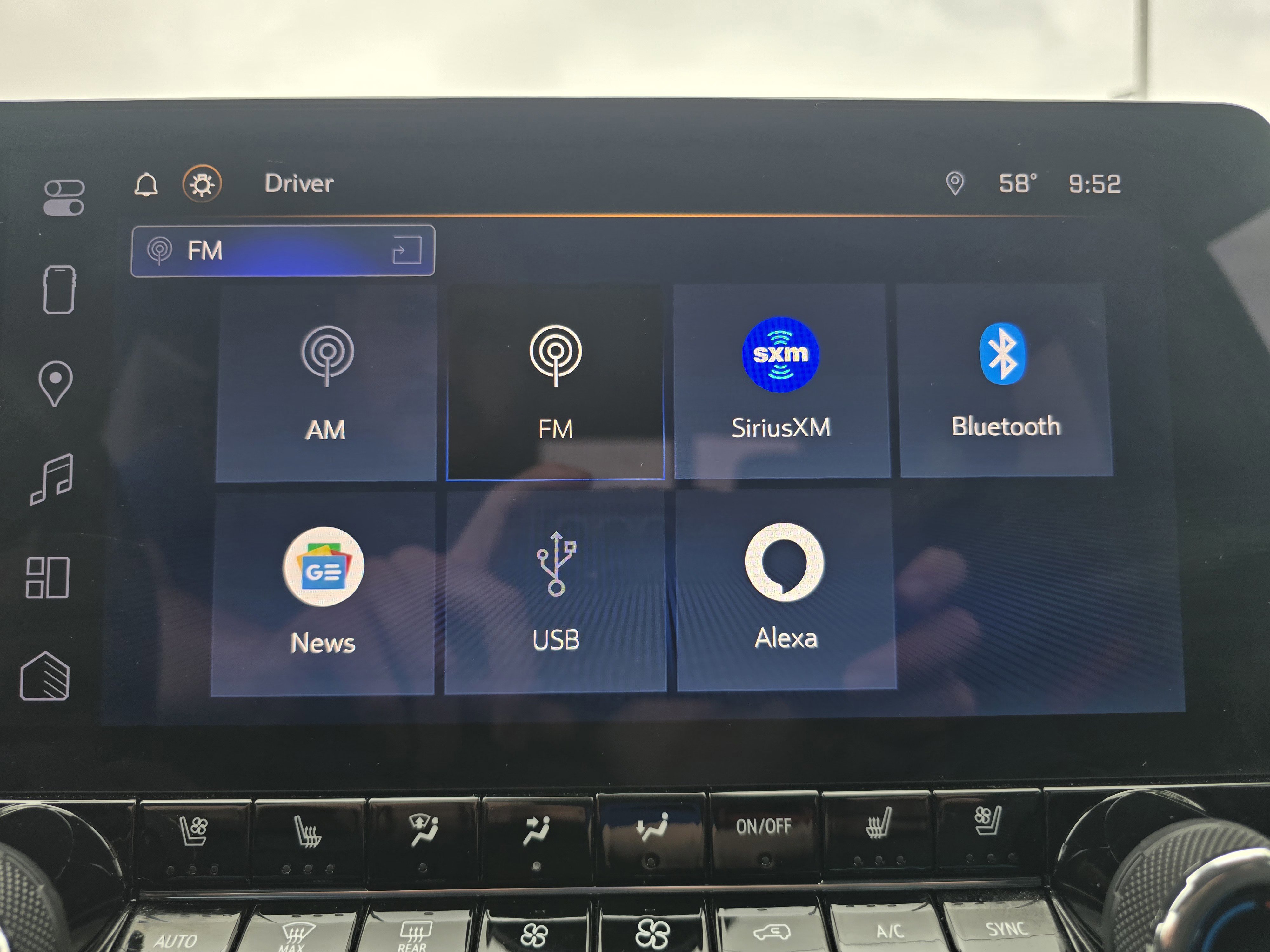 Used 2024 Chevrolet Colorado Z71 w/ Z71 Convenience Package 2 image 29