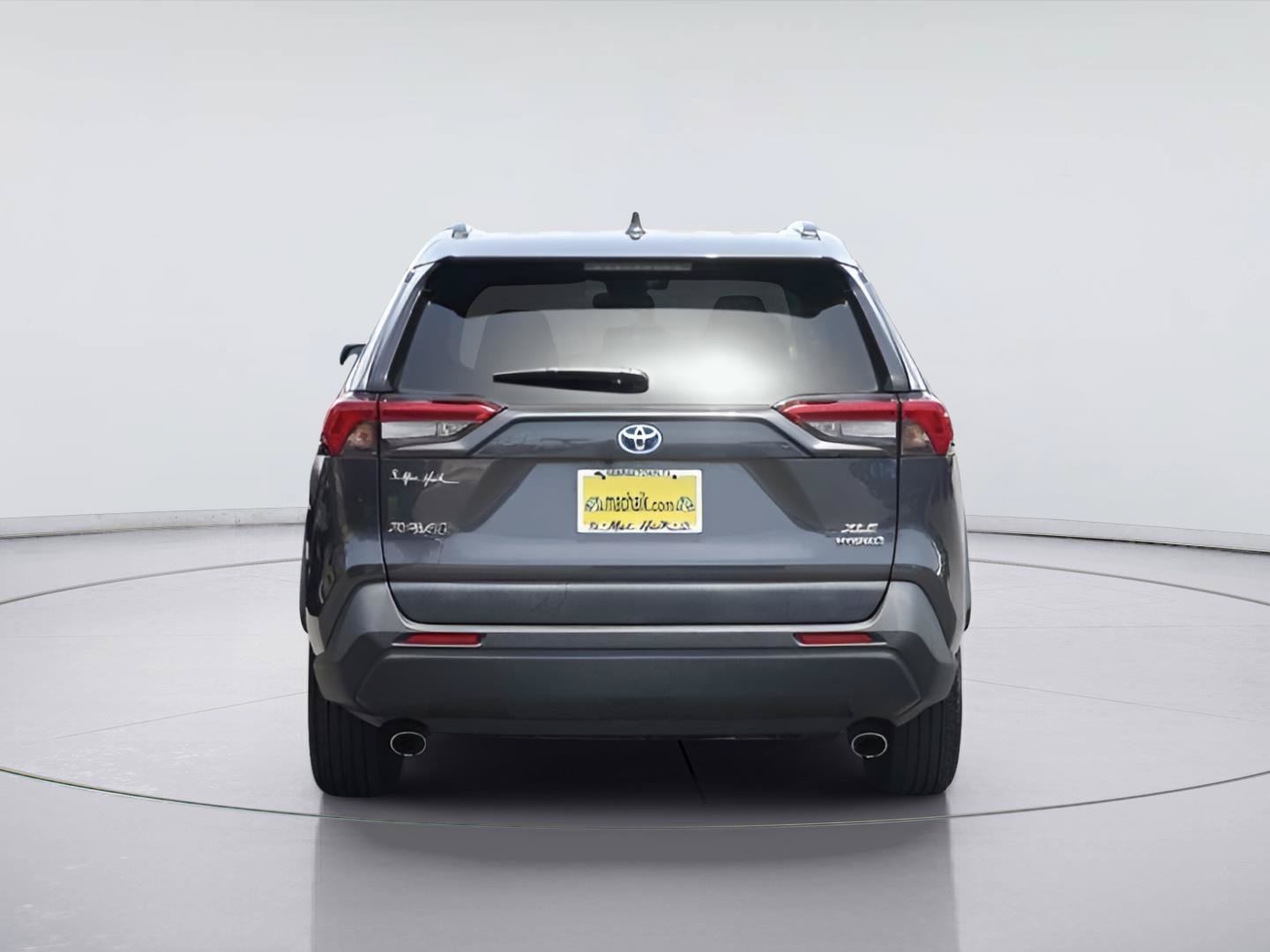 Used 2021 Toyota RAV4 XLE Premium AWD/4WD image 7
