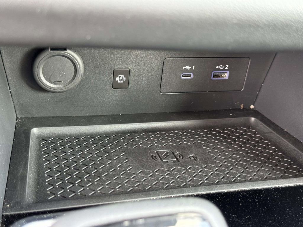 Used 2023 Nissan Pathfinder Platinum image 13