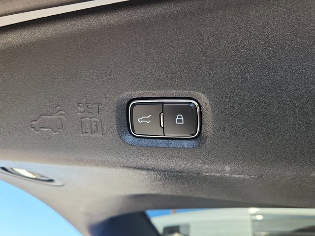 Certified 2025 Ford Expedition Max Platinum AWD/4WD image 16