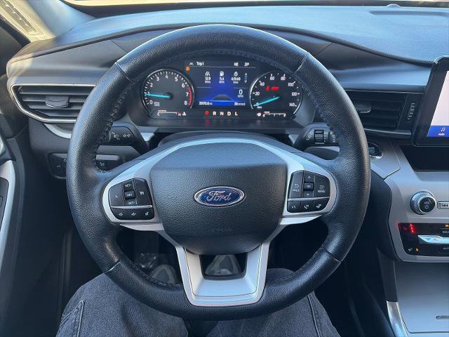 Certified 2022 Ford Explorer XLT w/ Equipment Group 202A image 18