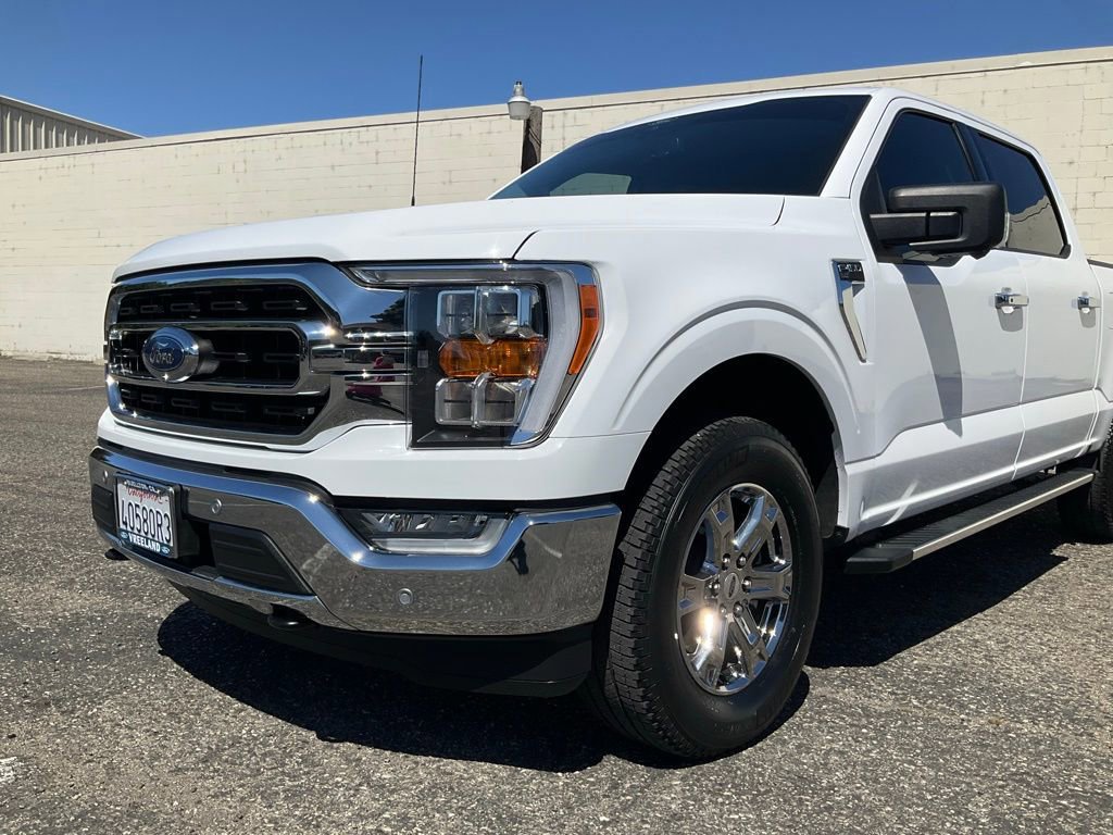 Certified 2022 Ford F150 XLT w/ Equipment Group 302A High image 4