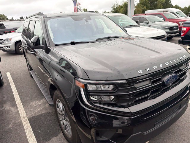 Certified 2025 Ford Expedition Max Active AWD/4WD image 2