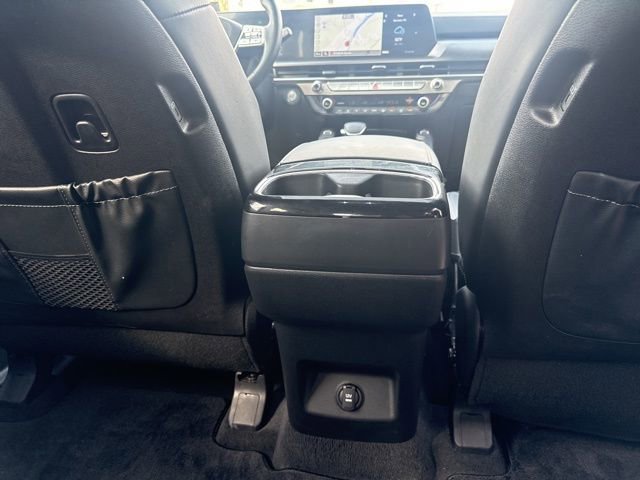 Used 2025 Kia Telluride S AWD/4WD image 41
