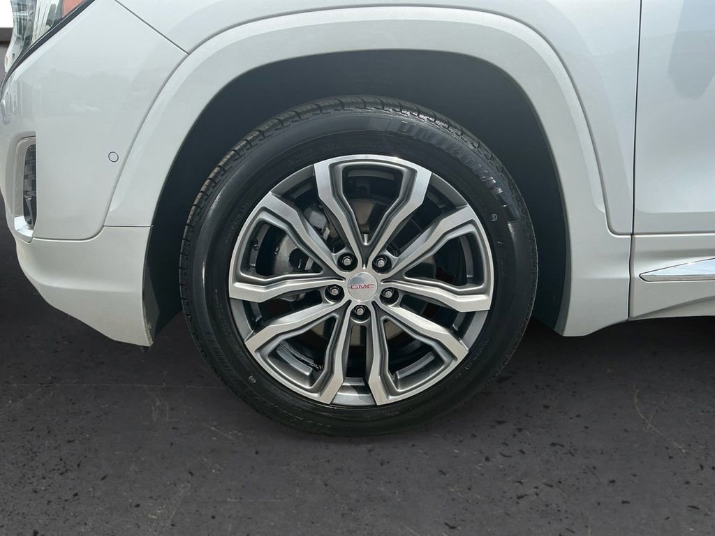 Used 2018 GMC Terrain Denali w/ Advanced Safety Package FWD image 13