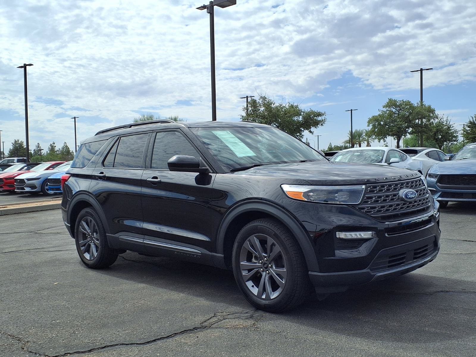 Certified 2023 Ford Explorer XLT w/ Equipment Group 202A RWD image 8