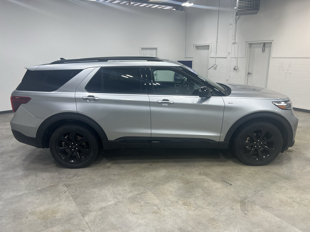 Certified 2024 Ford Explorer ST-Line w/ Class IV Trailer Tow Package AWD/4WD image 5
