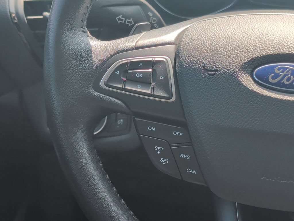Certified 2018 Ford Escape Titanium FWD image 23