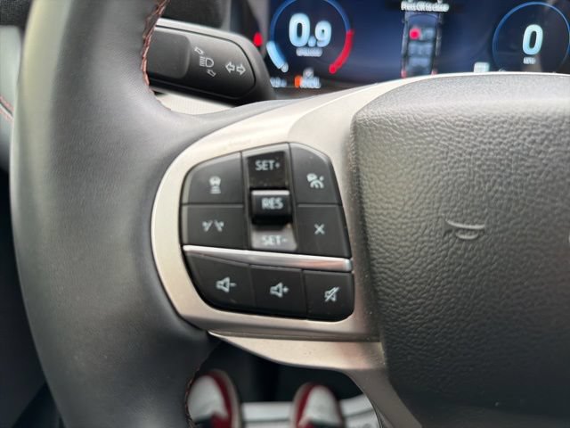 Certified 2025 Ford Explorer Active AWD/4WD image 15