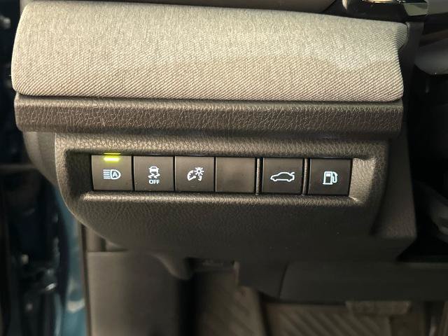 Used 2025 Toyota Camry LE FWD image 18
