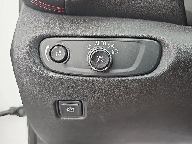 Used 2019 Chevrolet Blazer RS w/ LPO, Floor Liner Package FWD image 32