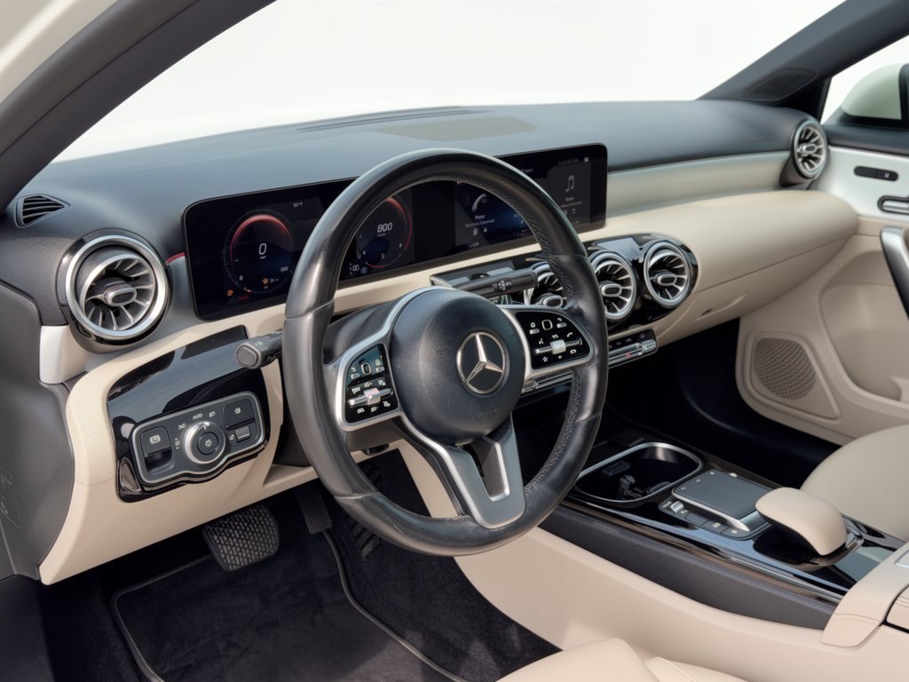 Used 2021 Mercedes-Benz A 220 4MATIC image 4