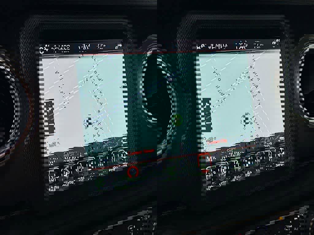 Used 2022 Jeep Wrangler Unlimited Rubicon w/ Steel Bumper Group image 27